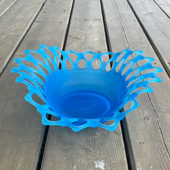 Westmoreland Glass Doric Open Lace Blue Satin Glass Console Centerpiece Bowl - Picture 6 of 15